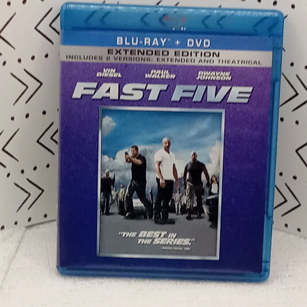 FAST FIVE Movie Blu-ray/DVD 2011 Extended Two Disc Set Diesel Walker Johnson